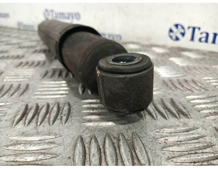 Recambio de amortiguador trasero derecho para renault master ii furgoneta (fd) 2.5 dci referencia OEM IAM   