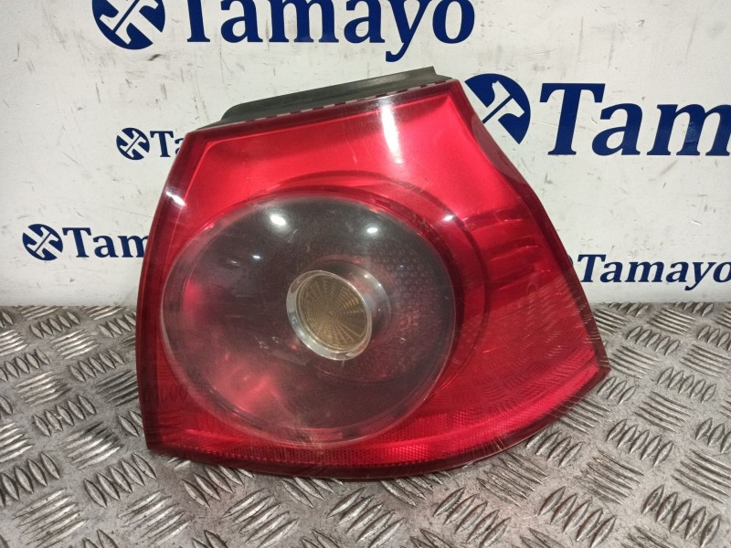 Recambio de piloto trasero derecho para volkswagen golf v (1k1) 2.0 tdi 16v referencia OEM IAM 89031830 89031838 