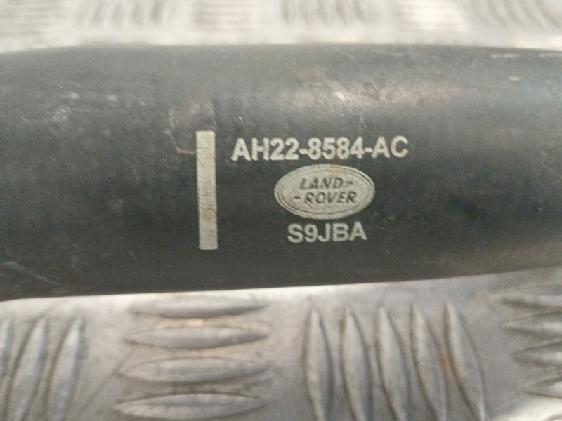 Recambio de tubo para land rover discovery iv (l319) 3.0 sdv6 4x4 referencia OEM IAM AH228584AC  