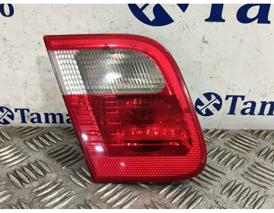 Recambio de piloto trasero izquierdo interior para bmw 3 (e46) 330 i referencia OEM IAM 8364923 230511 230521L