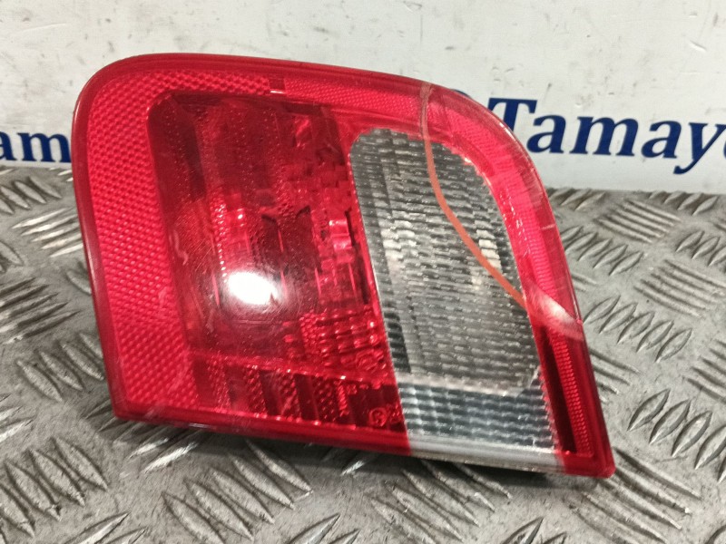 Recambio de piloto trasero derecho interior para bmw 3 (e46) 330 i referencia OEM IAM 8364924 230512 230522R
