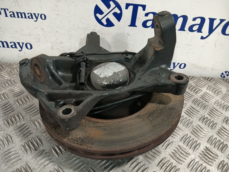 Recambio de mangueta delantera izquierda para iveco daily vi furgoneta 33s15, 35s15, 35c15 referencia OEM IAM   