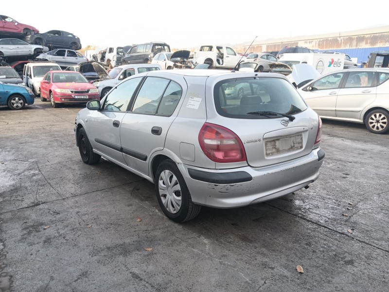 nissan almera ii hatchback (n16) del año 2000