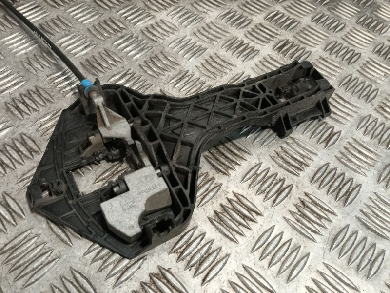 Recambio de cerradura puerta delantera derecha para volkswagen crafter caja cerrada referencia OEM IAM 45021168  