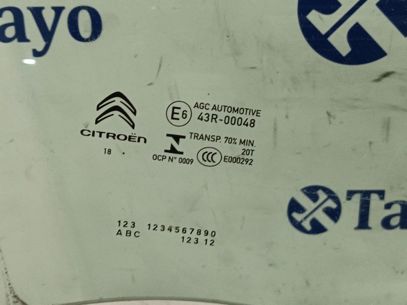 Recambio de luna delantera derecha para citroën c3 referencia OEM IAM E643R00048 E000292 