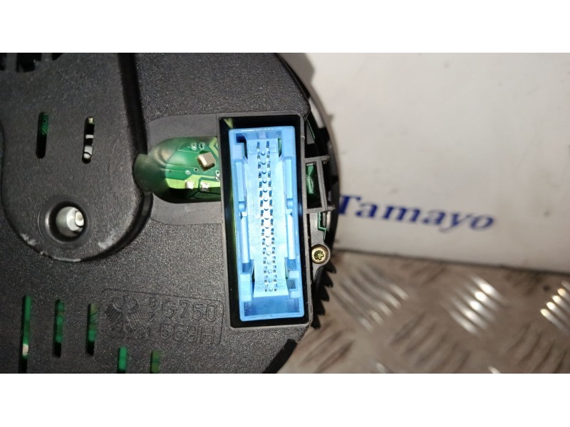 Recambio de cuadro instrumentos para volkswagen golf iv berlina (1j1) 1.9 tdi referencia OEM IAM 1J0920801E 110008957036 8831130