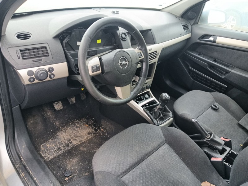 opel astra h (a04) del año 2007