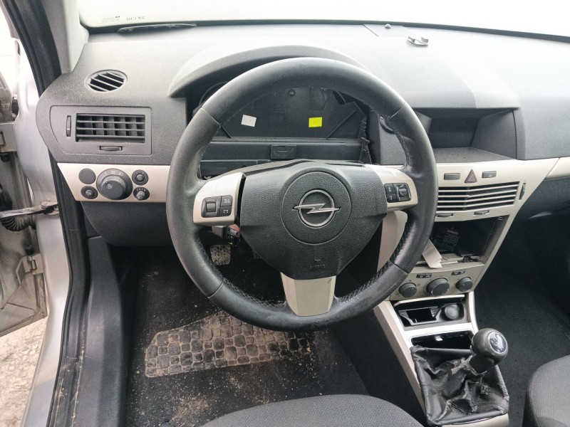 opel astra h (a04) del año 2007