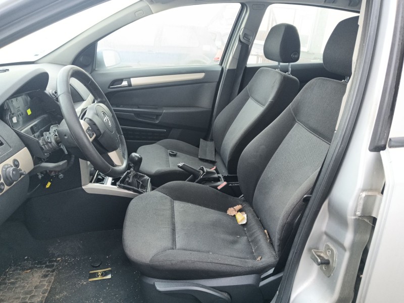 opel astra h (a04) del año 2007