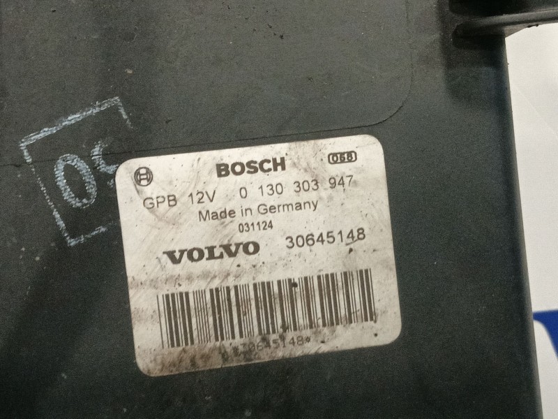 Recambio de electroventilador para volvo xc70 referencia OEM IAM 3135103586 30645253 0130303947