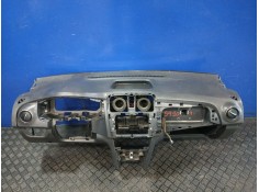 Recambio de salpicadero para dacia sandero referencia OEM IAM 278600249R 681007387R 