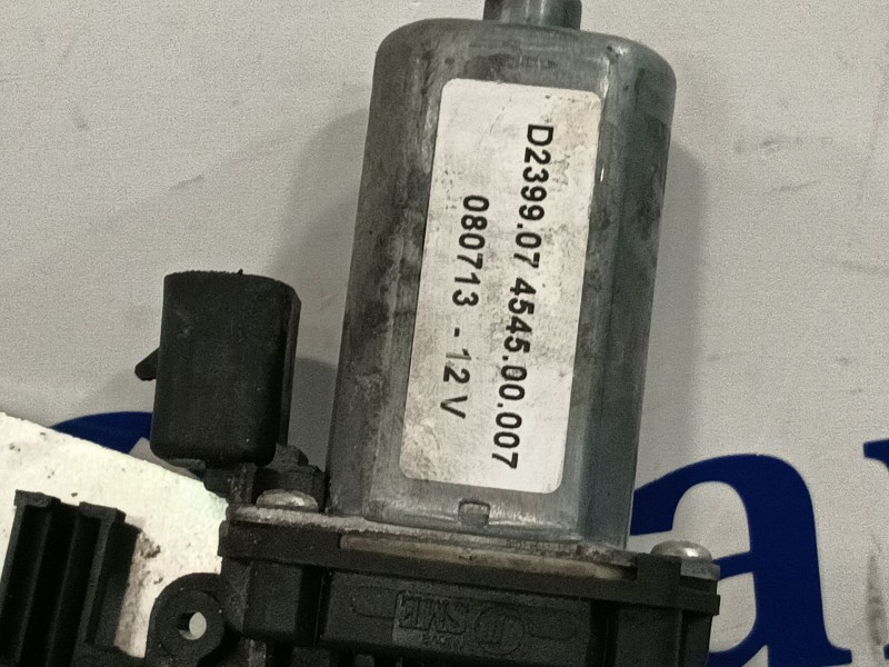 Recambio de elevalunas delantero izquierdo para volkswagen crafter caja cerrada referencia OEM IAM D2399074545  