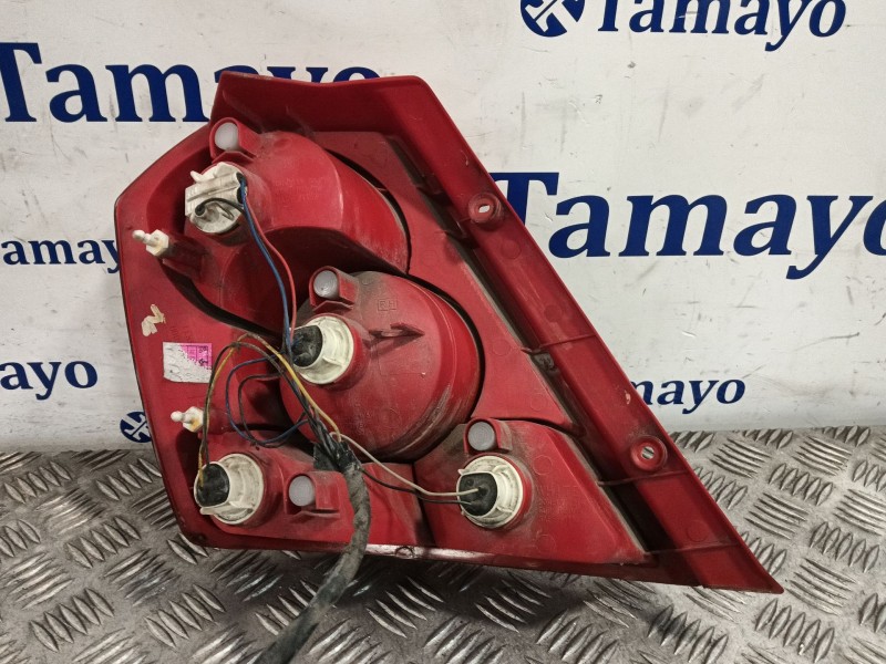 Recambio de piloto trasero derecho para chevrolet aveo / kalos hatchback (t250, t255) 1.2 referencia OEM IAM 300267R  
