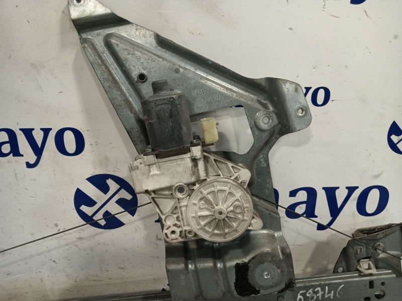 Recambio de elevalunas delantero derecho para volkswagen crafter caja cerrada referencia OEM IAM A9067200146  
