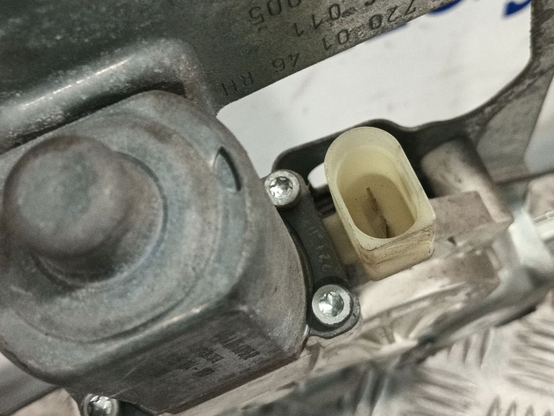 Recambio de elevalunas delantero derecho para volkswagen crafter caja cerrada referencia OEM IAM A9067200146  
