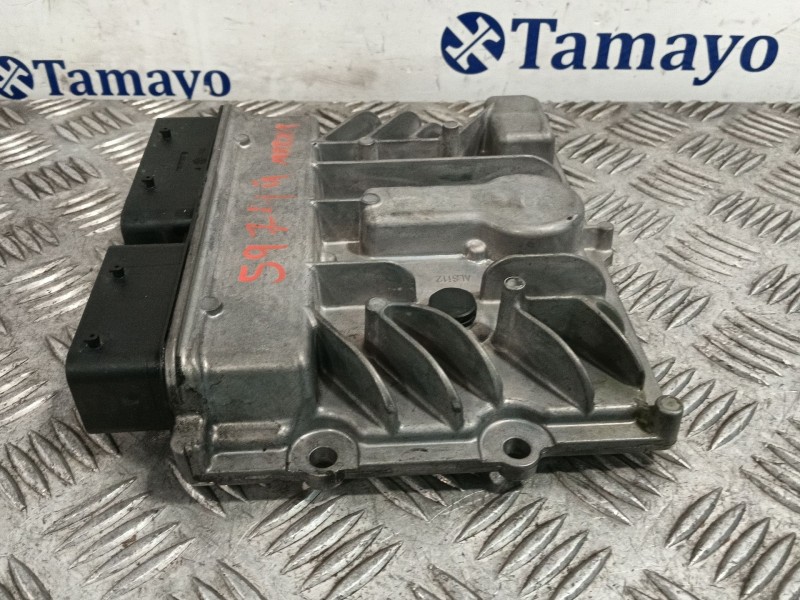 Recambio de centralita motor uce para chevrolet cruze hatchback (j305) 1.7 d referencia OEM IAM 55588354 55579719 