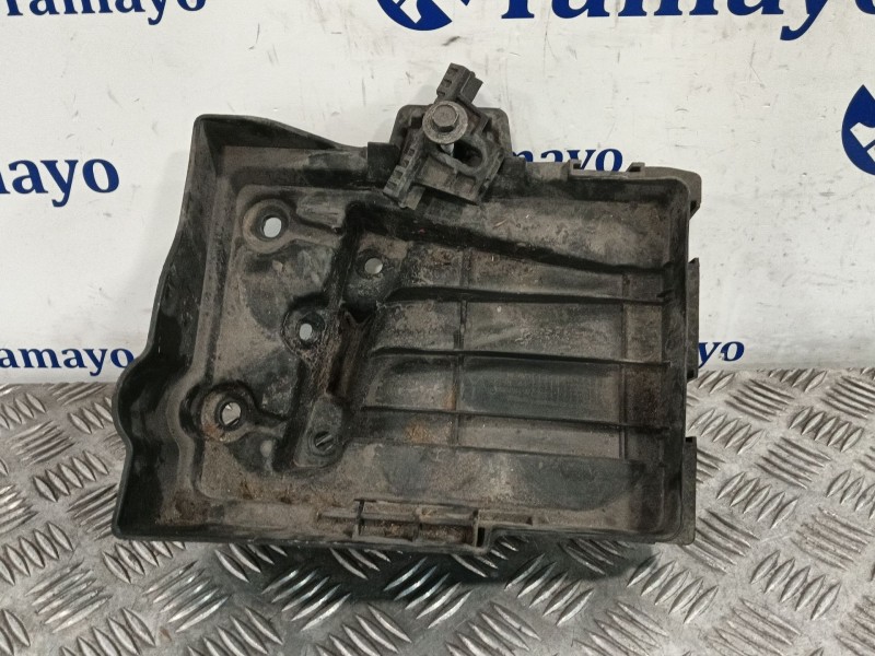 Recambio de soporte filtro aire para jeep compass (mk49) 2.2 crd referencia OEM IAM 05115730AC  