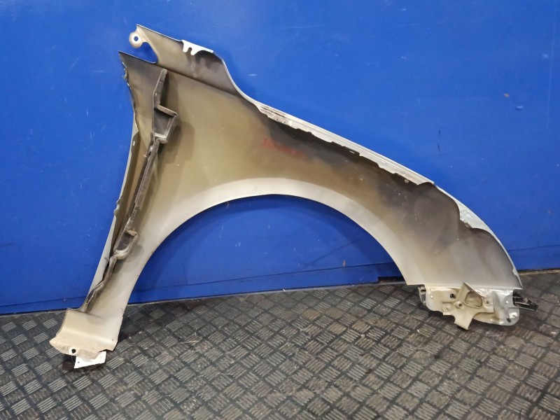 Recambio de aleta delantera izquierda para chevrolet cruze hatchback (j305) 1.7 d referencia OEM IAM 94560507  