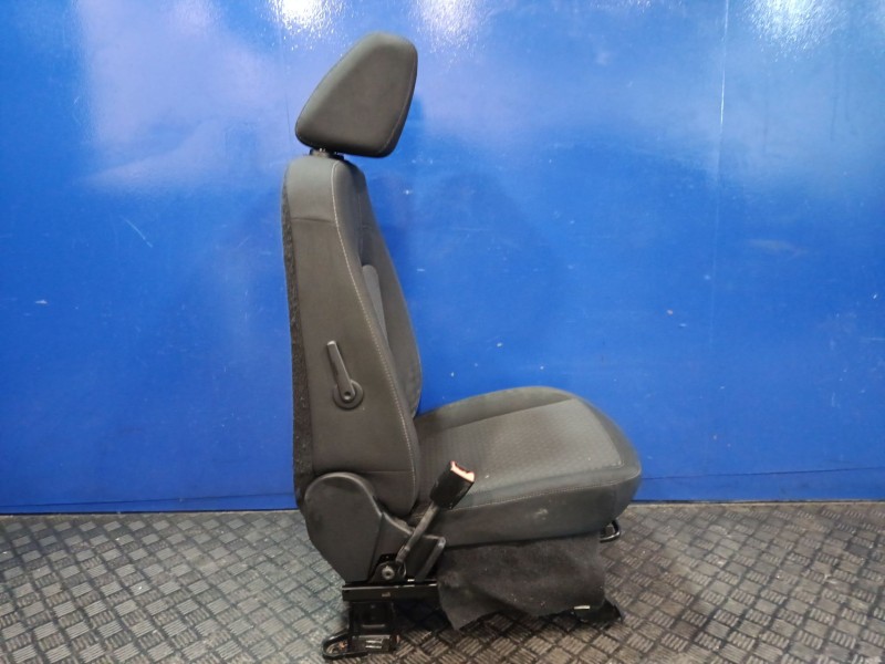 Recambio de asiento delantero izquierdo para ford transit connect v408 furgoneta/monovolumen 1.5 ecoblue referencia OEM IAM   