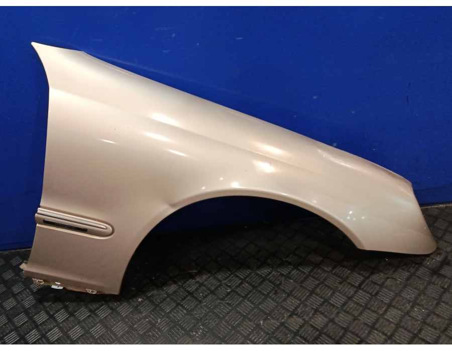 Recambio de aleta delantera derecha para mercedes-benz clase c (w203) c 220 cdi (203.006) referencia OEM IAM   