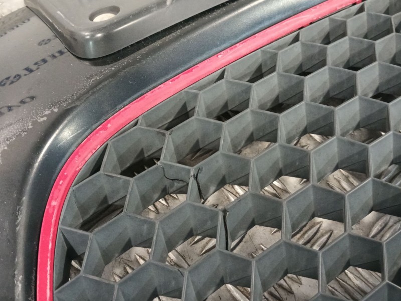 Recambio de rejilla delantera para volkswagen golf v (1k1) 2.0 tdi 16v referencia OEM IAM 1K0853651E  