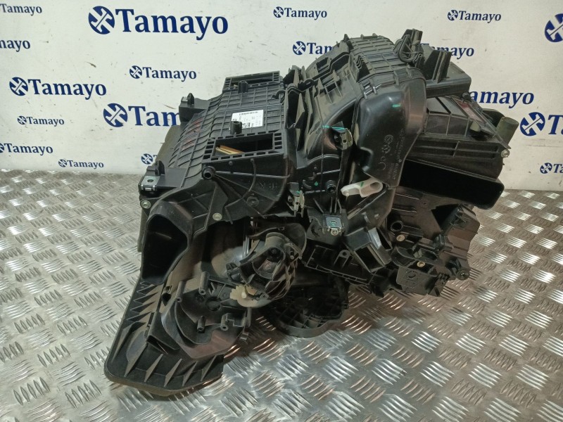 Recambio de calefaccion entera normal para dacia sandero referencia OEM IAM 272700774R  