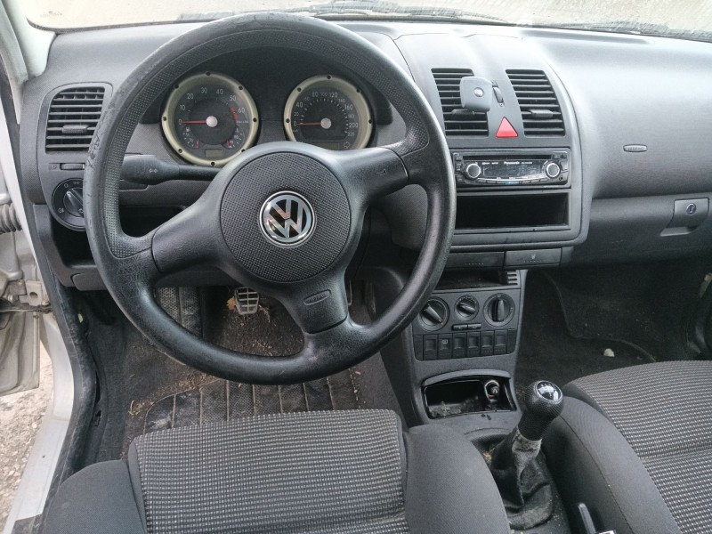 volkswagen polo (6n2) del año 2000