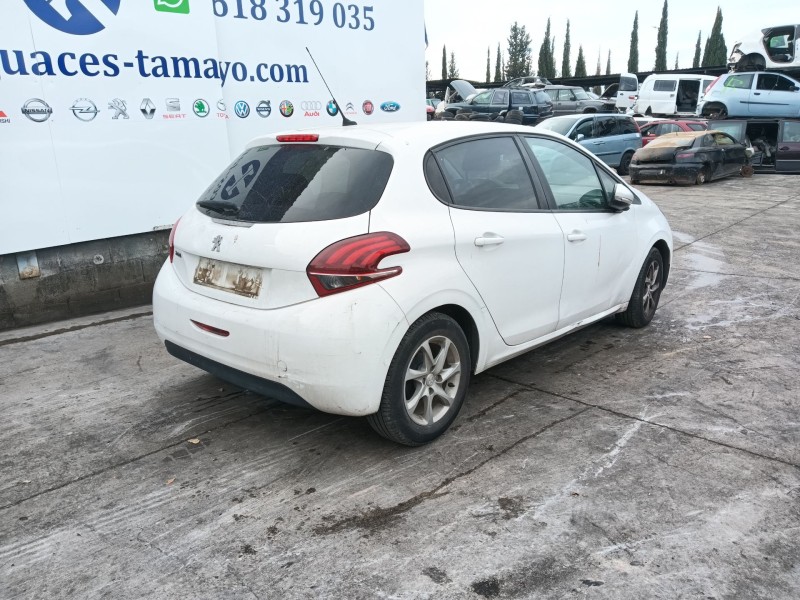 peugeot 208 i (ca_, cc_) del año 2015