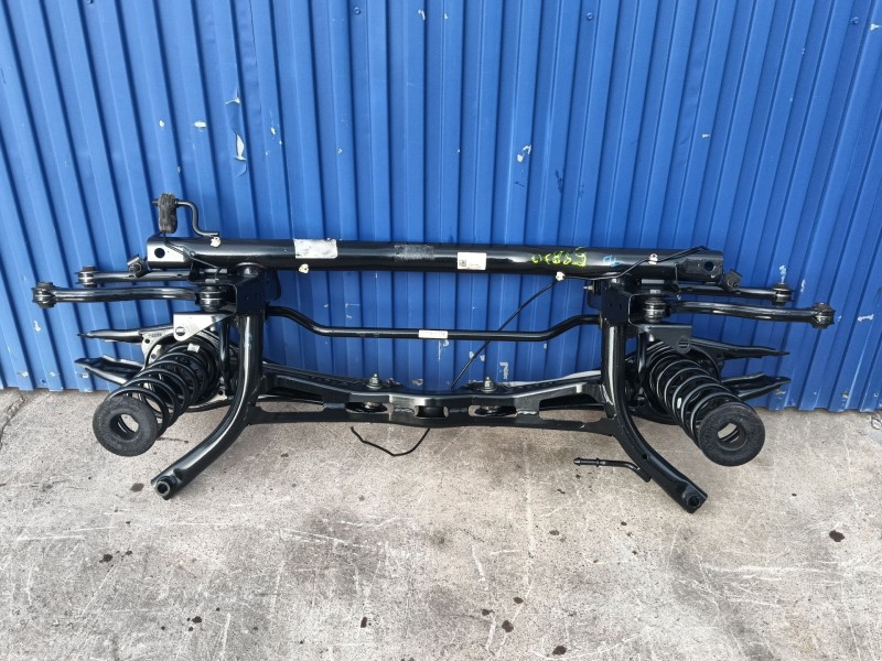 Recambio de puente trasero para volkswagen touran (5t1) 2.0 tdi referencia OEM IAM 5QA505315B  