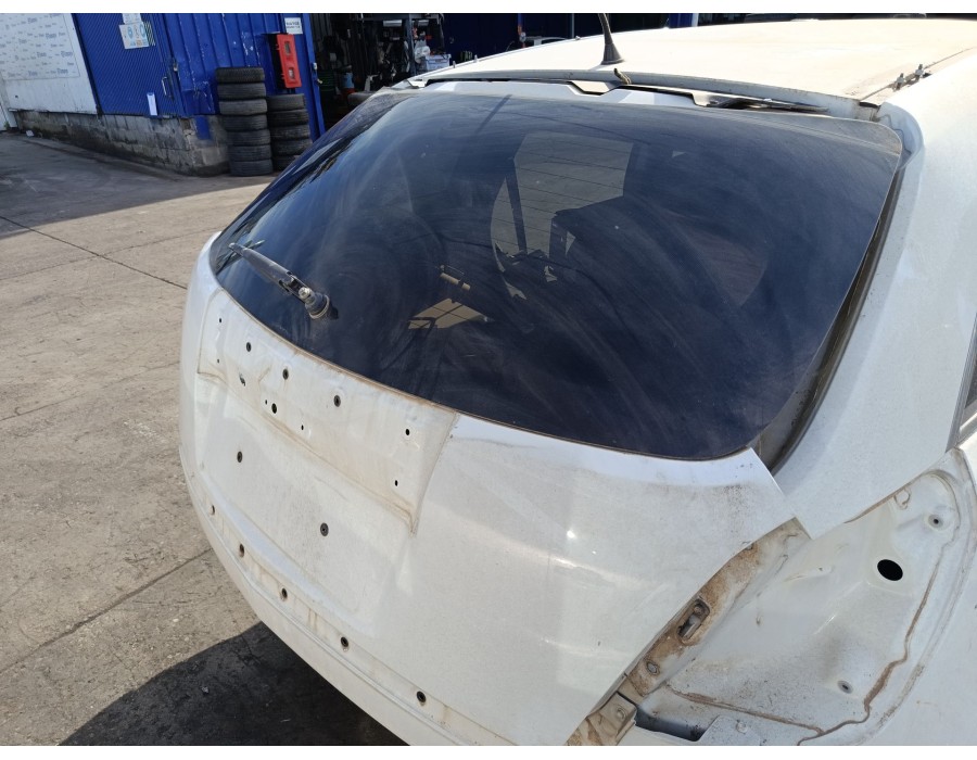 Recambio de porton trasero para opel antara 2.2 cdti cat (a 22 dm / lnq) referencia OEM IAM   