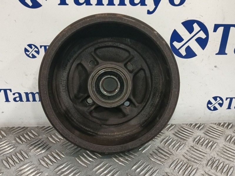 Recambio de tambor freno trasero izquierdo para renault clio iii referencia OEM IAM   