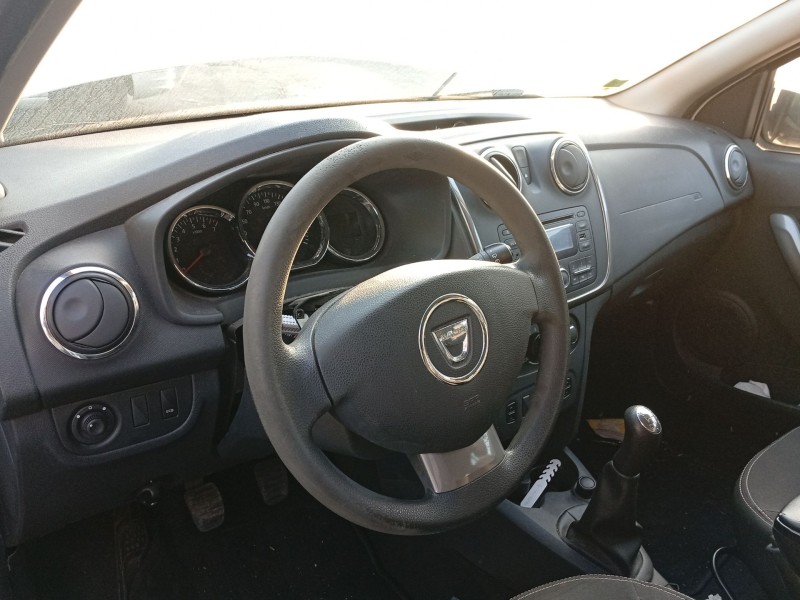 Recambio de salpicadero para dacia logan ii tce 90 referencia OEM IAM 681002065R  