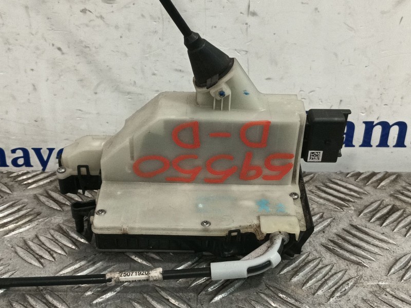 Recambio de cerradura puerta delantera derecha para peugeot 208 i (ca_, cc_) 1.6 referencia OEM IAM 45047185  