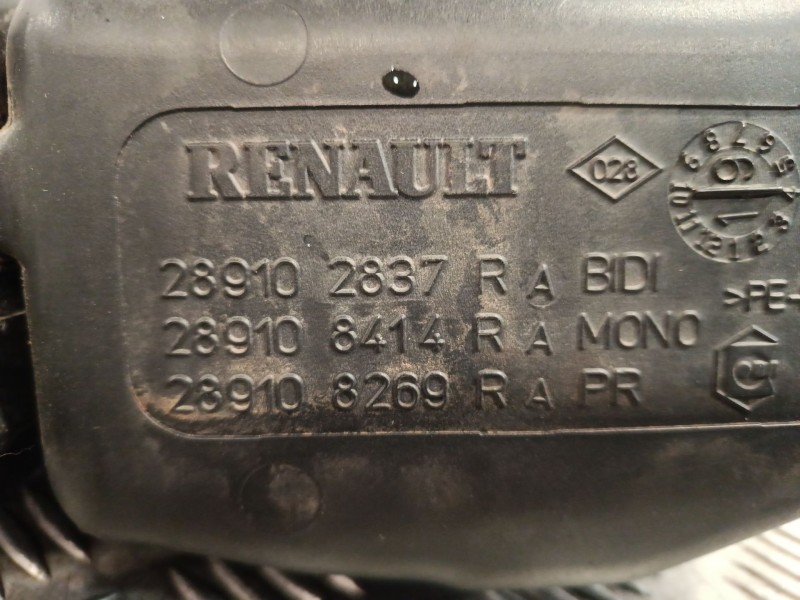 Recambio de deposito limpia para dacia sandero referencia OEM IAM 289102837R 289108414R 289108269R