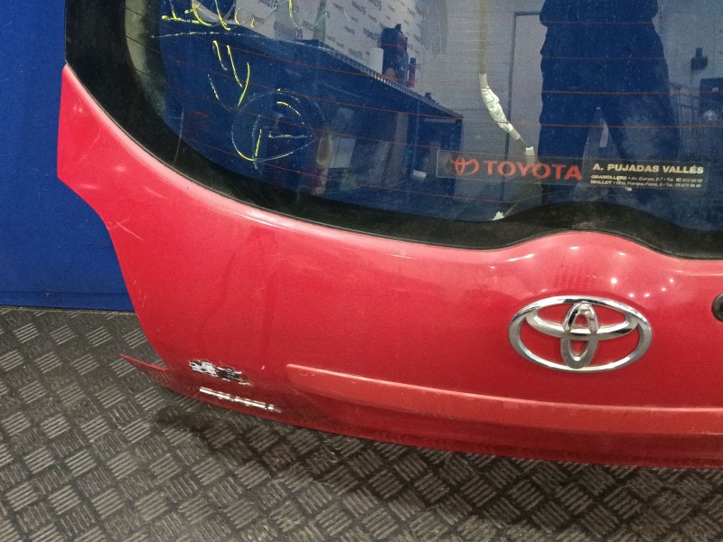 Recambio de porton trasero para toyota auris 1.4 turbodiesel cat referencia OEM IAM   