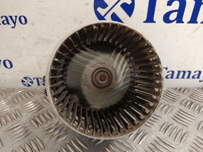 Recambio de motor calefaccion para dacia sandero referencia OEM IAM 5P3730100 5P3730200 