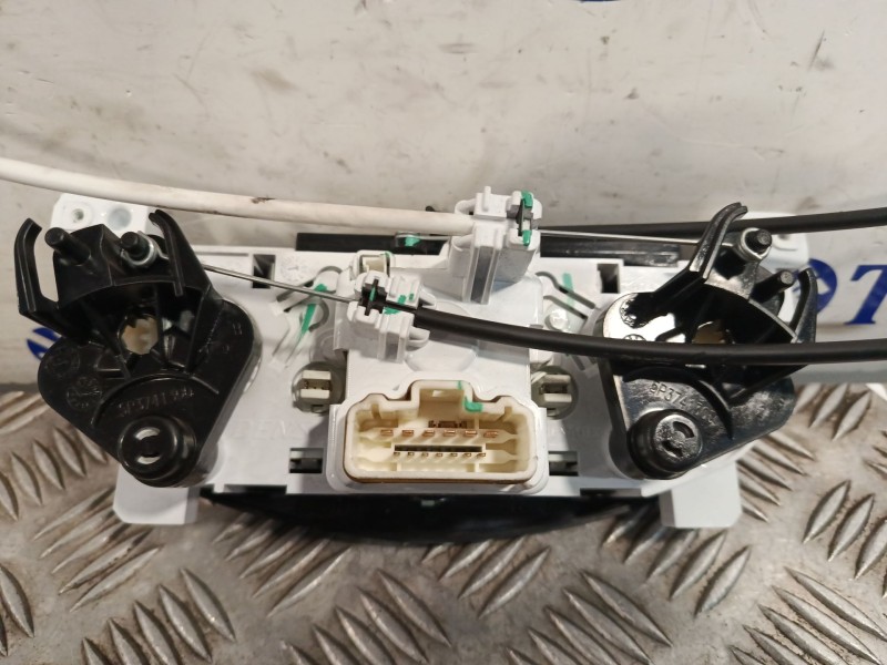 Recambio de mando climatizador para dacia sandero referencia OEM IAM 5P3741700 A42303400 