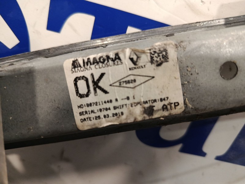 Recambio de elevalunas delantero izquierdo para dacia sandero referencia OEM IAM 807211440R  