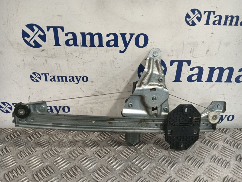Recambio de elevalunas trasero derecho para dacia sandero referencia OEM IAM 827206057R  