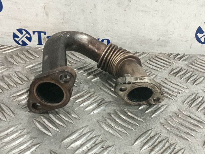 Recambio de tubo egr para audi a1 (8x1, 8xk) 1.6 tdi referencia OEM IAM 03P131521B  