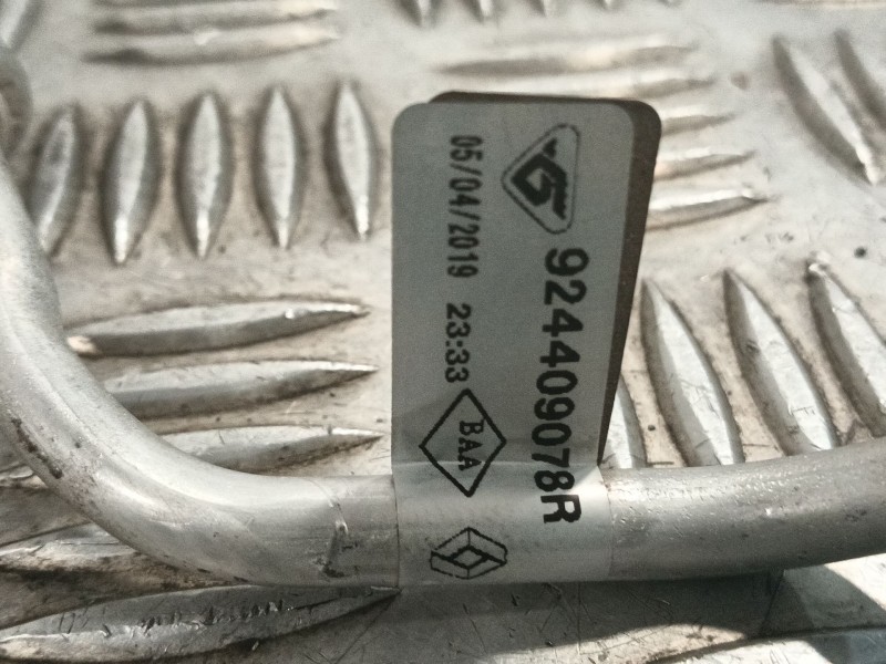Recambio de tubos aire acondicionado para dacia sandero referencia OEM IAM 924409078R  