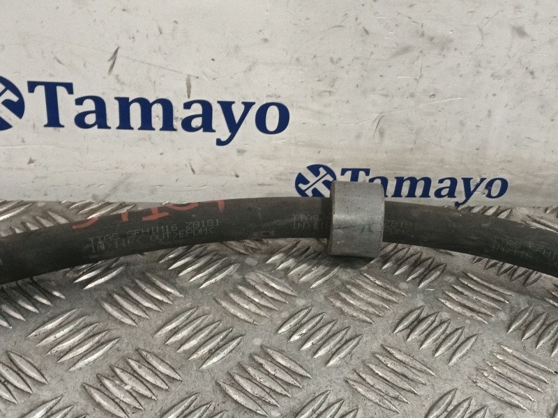 Recambio de tubos aire acondicionado para dacia sandero referencia OEM IAM 924546917R  