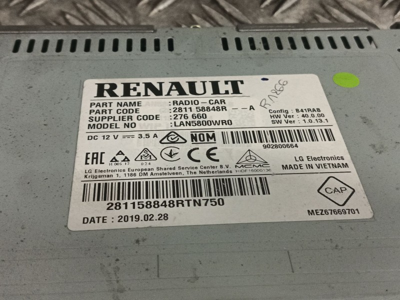 Recambio de sistema audio / radio cd para dacia sandero referencia OEM IAM 281158848R  