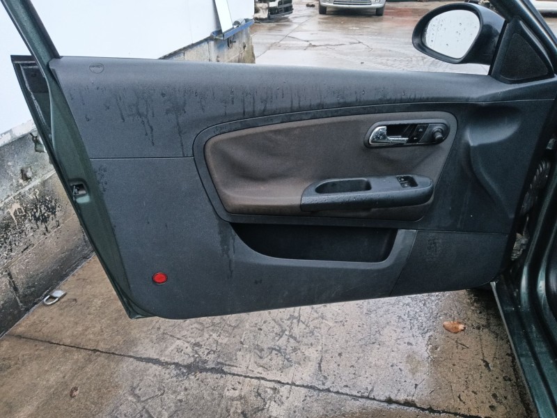 seat ibiza iii (6l1) del año 2005