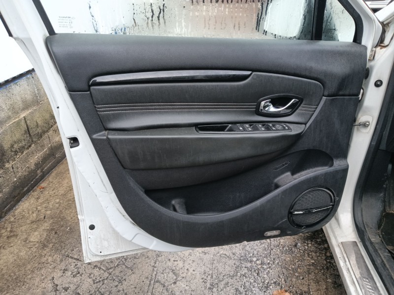 renault grand scénic iii (jz0/1_) del año 2012