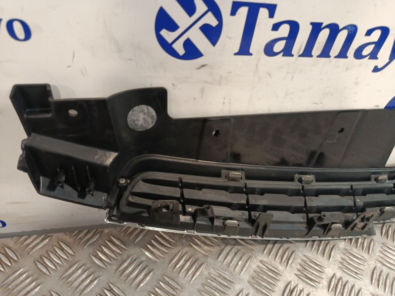 Recambio de rejilla delantera para chevrolet cruze hatchback (j305) 1.7 d referencia OEM IAM 95480166  