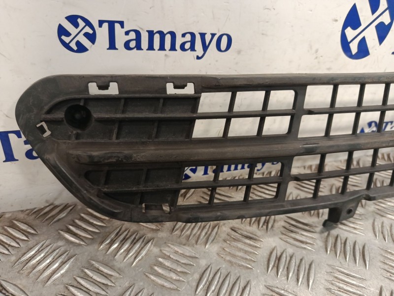 Recambio de rejilla paragolpes central para chevrolet cruze hatchback (j305) 1.7 d referencia OEM IAM 95088063  