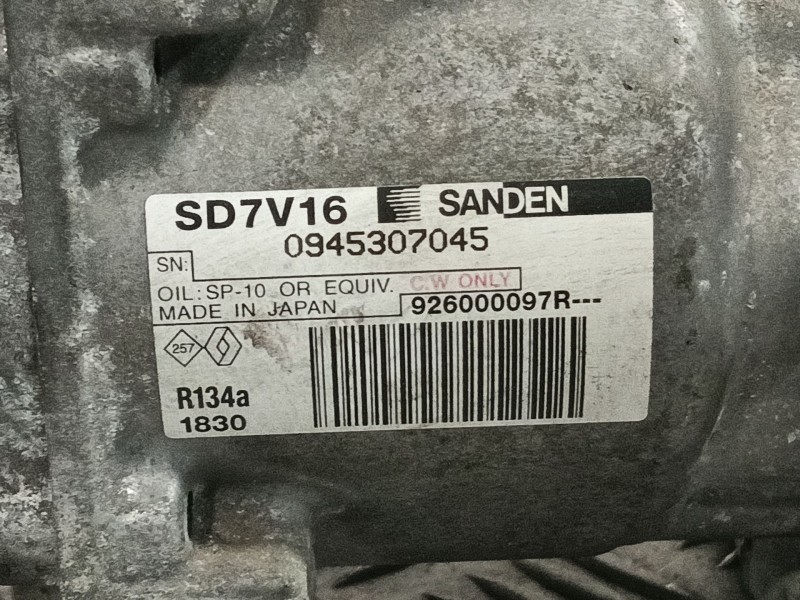 Recambio de compresor aire acondicionado para dacia duster 1.6 16v cat referencia OEM IAM 926000097R  