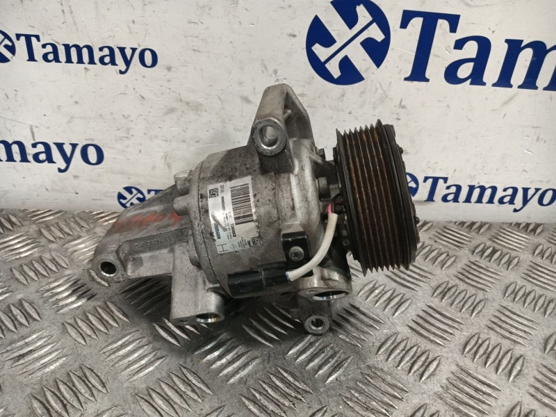 Recambio de compresor aire acondicionado para dacia sandero referencia OEM IAM 926005689R T24500CB 