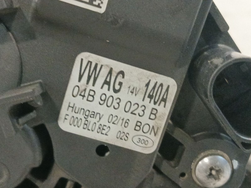 Recambio de alternador para volkswagen polo v (6r1, 6c1) 1.4 tdi referencia OEM IAM 04B903023B  
